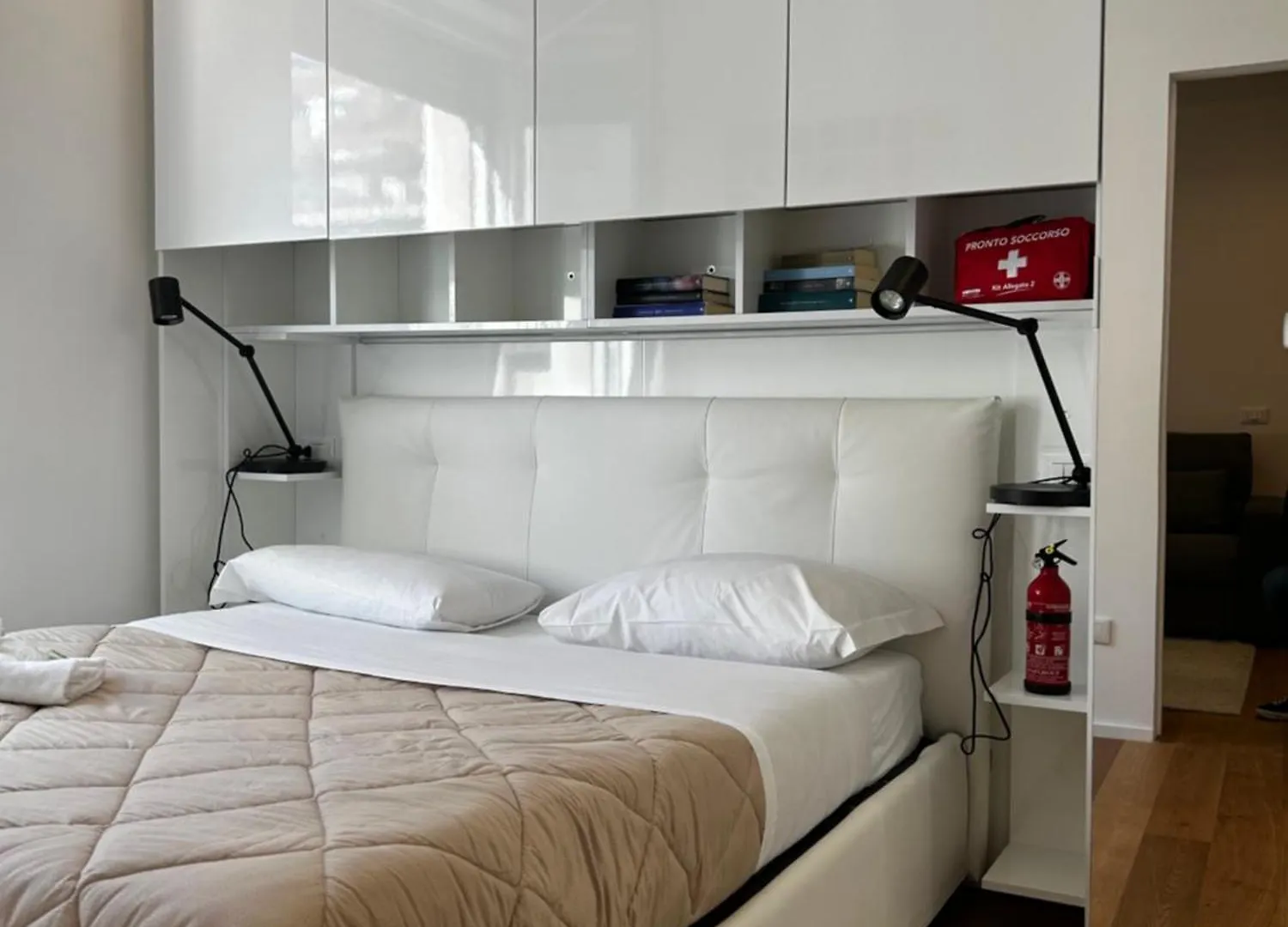 Your Comfort In Milan 0*,  Italie